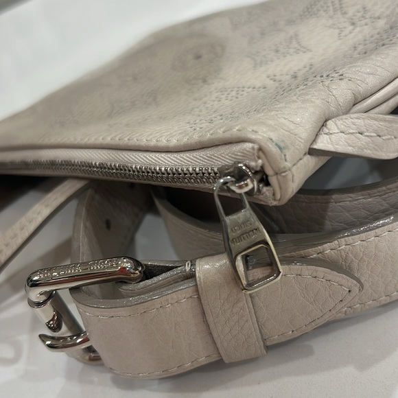 Louis Vuitton Selene Monogram PM Blanc Shoulder Bag - Picture 6 of 16